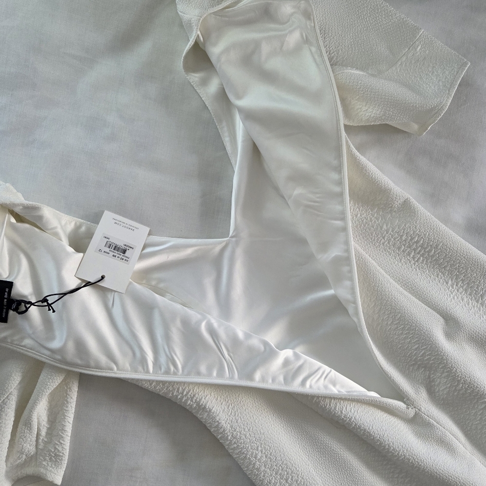 Bardot White Midi Dress with Puff Sleeves - Picture 10 of 11